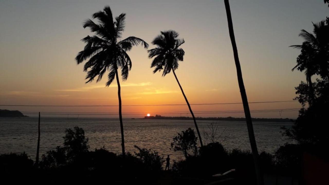 Bon Voyage Sea View Hostel 瓦加托 外观 照片