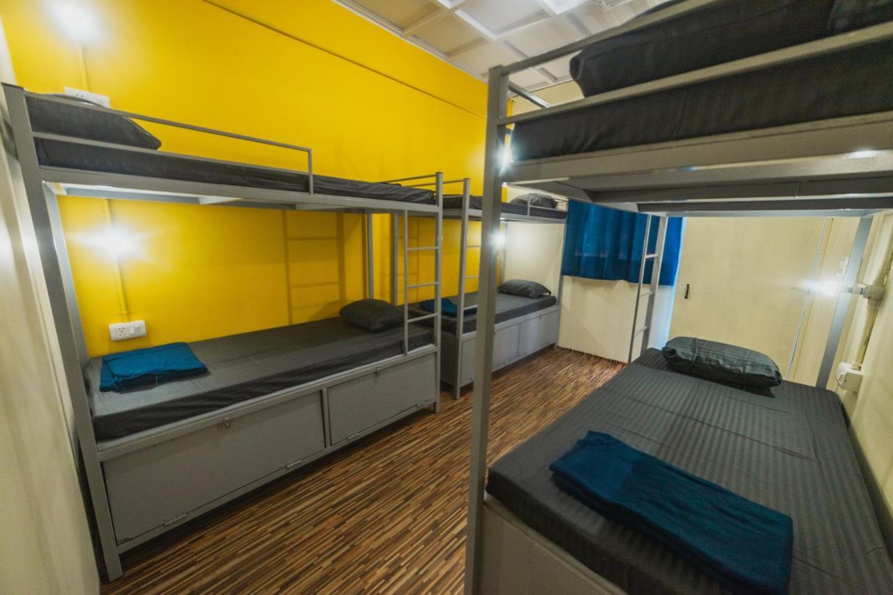 Bon Voyage Sea View Hostel 瓦加托 外观 照片