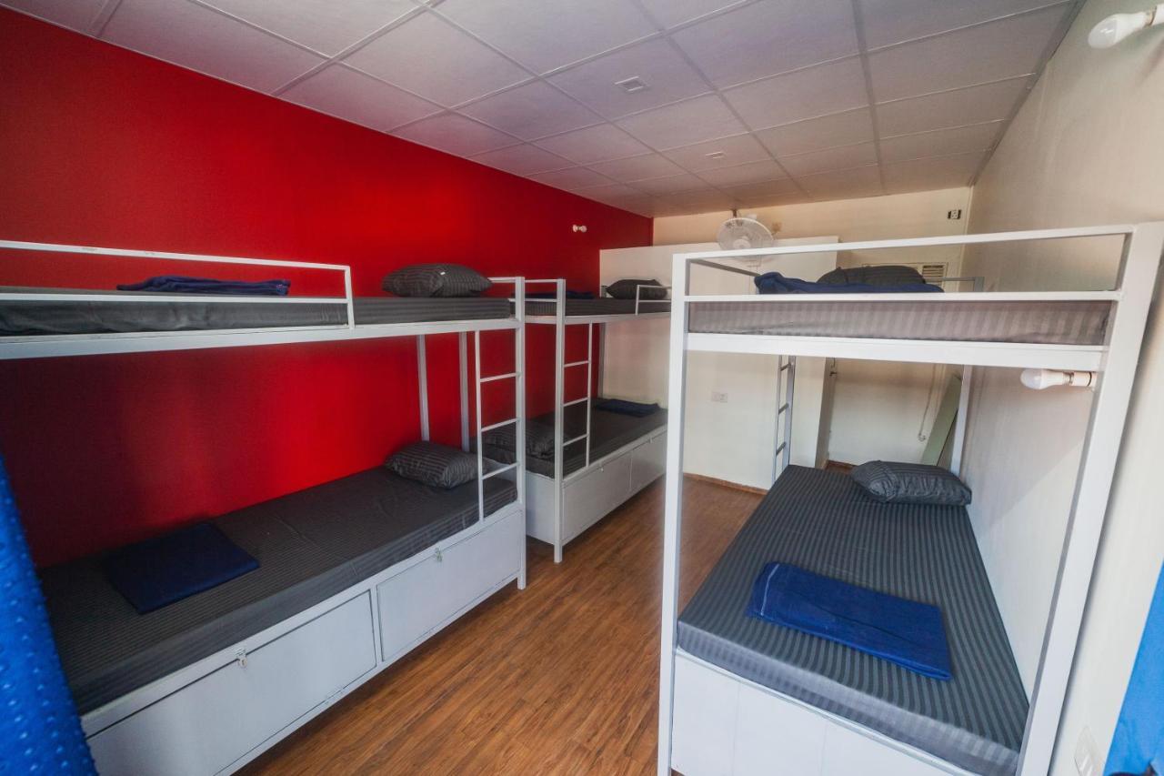 Bon Voyage Sea View Hostel 瓦加托 外观 照片