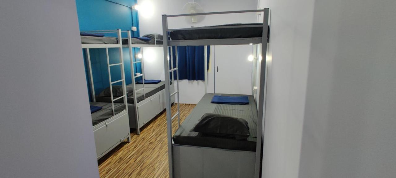 Bon Voyage Sea View Hostel 瓦加托 外观 照片