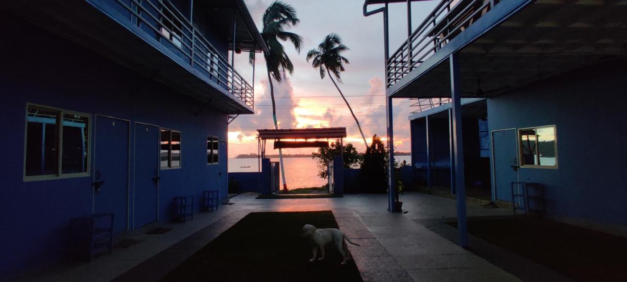 Bon Voyage Sea View Hostel 瓦加托 外观 照片