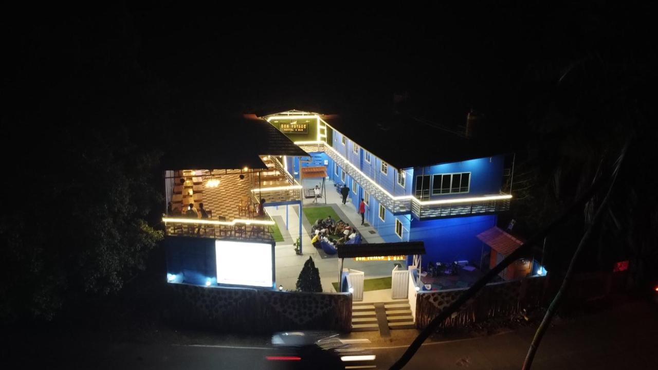 Bon Voyage Sea View Hostel 瓦加托 外观 照片