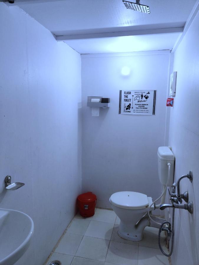 Bon Voyage Sea View Hostel 瓦加托 外观 照片